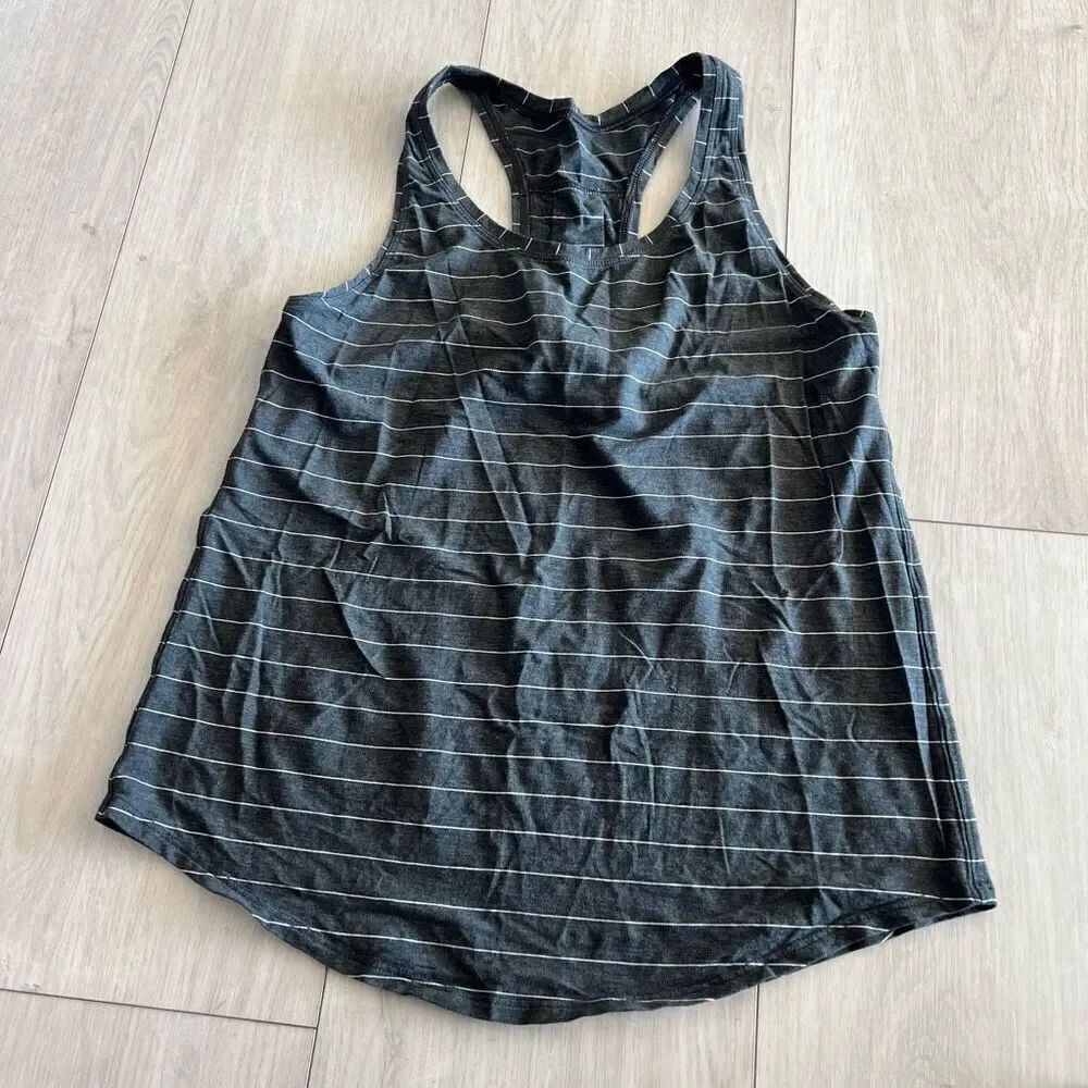 Lululemon women’s top size s